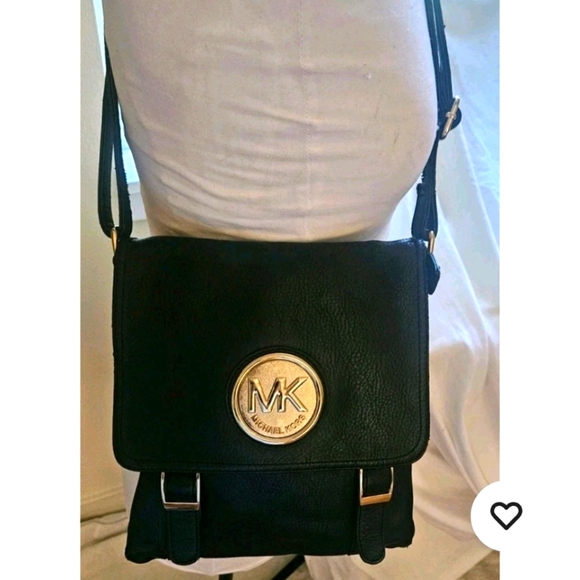 Pebbled Black Leather Fulton Crossbody/Shoulder Bag with Gold Logo - Picture 1 of 8